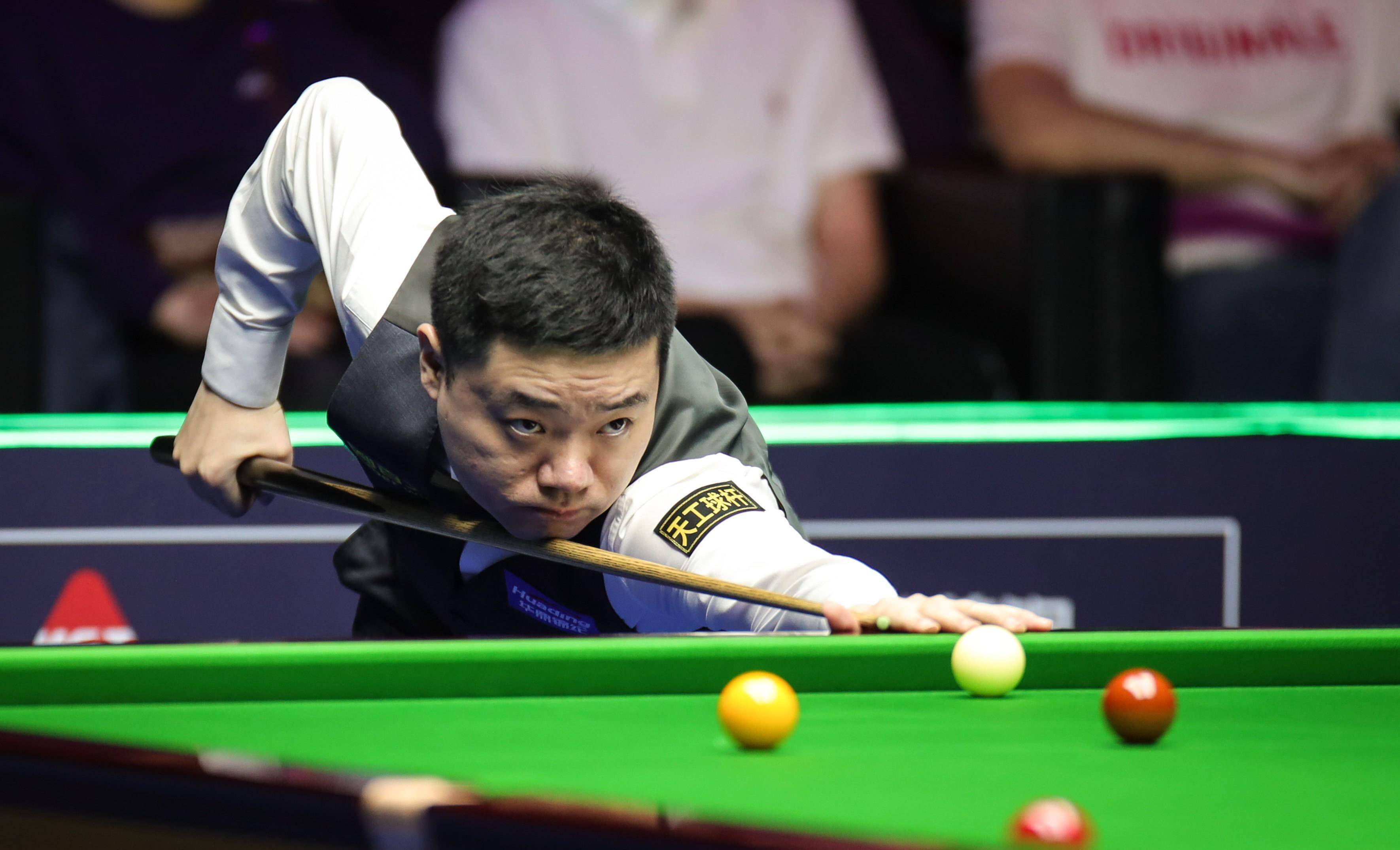 脚跟的新人 脚跟的新人