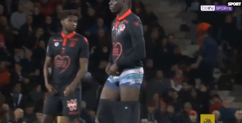 根据本周趋 根据本周趋