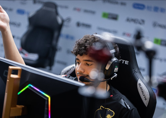 撕开边路 撕开边路